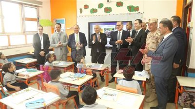 محافظ كفر الشيخ ووزير التعليم يتفقدان عددًا من المدارس
