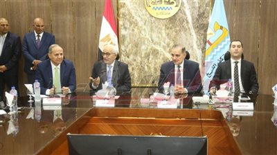 وزير التعليم يستعرض آليات تطوير العملية التعليمية