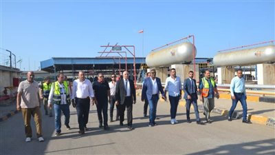 سكرتير عام محافظة البحيرة يتفقد مصنع تعبئة الغاز بكفر الدوار