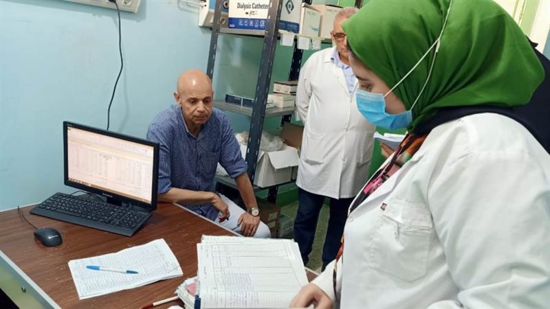 وكيل الصحة خلال تفقده