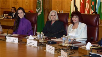 دقيقة حدادًا على شهداء غزة بمؤتمر الاستثمار العربي الإفريقي والدولي بالجامعة العربية