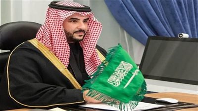 وزير الدفاع السعودي يؤكد ضرورة الوقف الفوري لإطلاق النار في غزة وحماية المدنيين