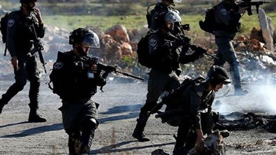 إصابة ثلاثة شبان فلسطينيين برصاص الاحتلال في الضفة الغربية