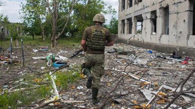 مقتل وإصابة تسعة أشخاص في هجوم روسي على منطقة خيرسون