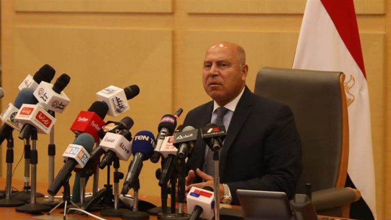 وزير النقل الفريق