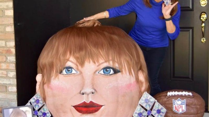 صورة للفنانة الشهيرة