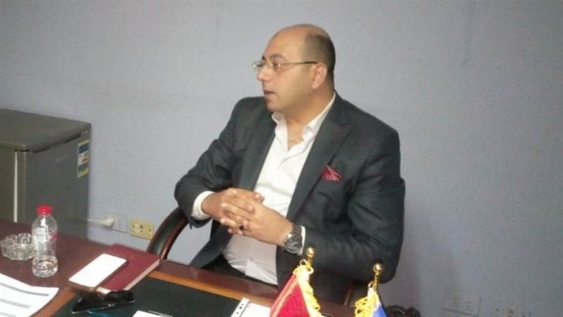 الدكتور أحمد العطيفي