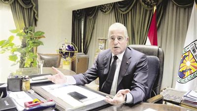 محافظ جنوب سيناء يوجه على اتخاذ التدابير والاستعدادات لمواجهة الأزمات الطارئة والسيول