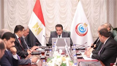 تفاصيل اجتماع الصحة لسد العجز وحل أزمات نواقص المستلزمات الطبية والأدوية