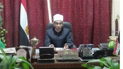 رئيس الإدارة المركزية لمنطقة القاهرة الأزهرية يمنع الضرب بالمعاهد