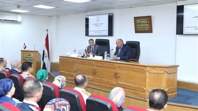 وزير الخارجية يلتقي الملحقين العسكريين المرشحين للعمل بالتمثيل الدبلوماسي العسكري بالخارج