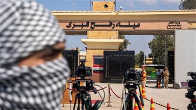 مزدوجو الجنسية يواصلون مغادرة قطاع غزة إلى ميناء رفح البري