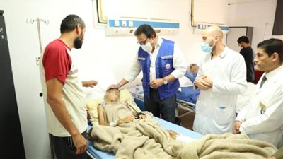 وزير الصحة ومحافظ شمال سيناء يتفقدان المصابين بمستشفى بئر العبد النموذجي