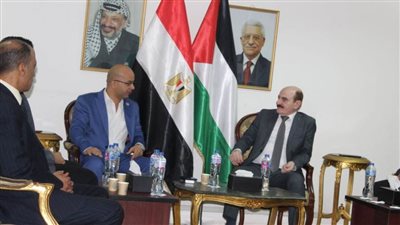 وفد من حزب العدل يزور القنصلية الفلسطينية بالإسكندرية