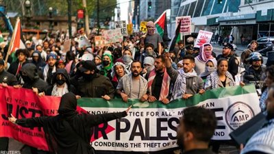 10 آلاف يتظاهرون في وسط فيينا ضد الحرب الإسرائيلية على غزة وتضامنًا مع فلسطين