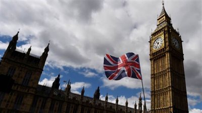 عاجل.. كاتب صهيوني: انتهى العصر الذهبي لليهود في بريطانيا