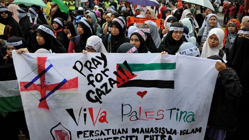 الأندونسيون يتضامنون