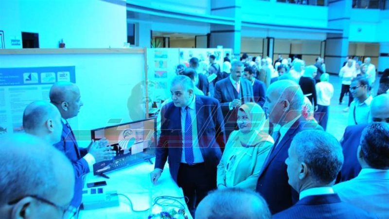 افتتاح المعرض