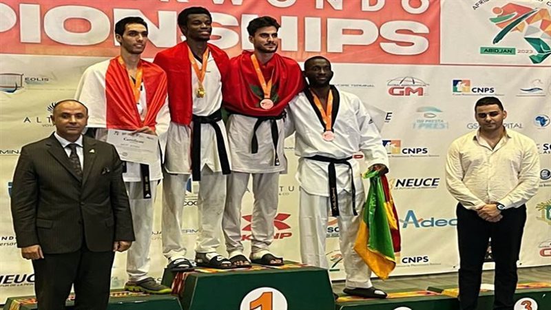 سيف عيسى يحرز فضية