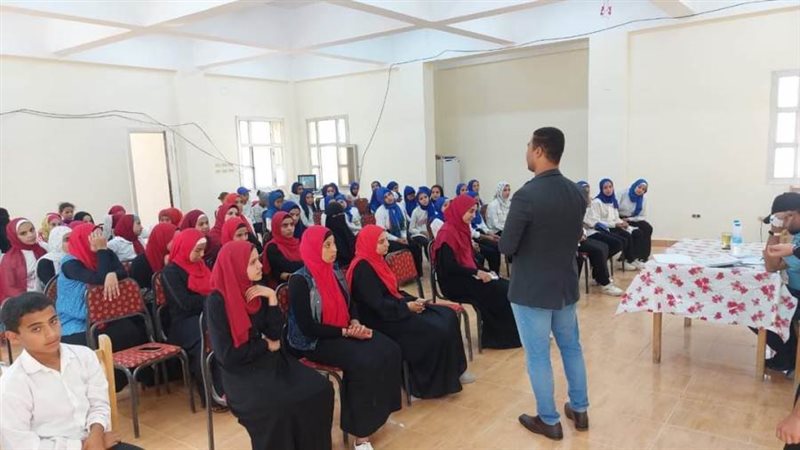 ندوات ثقافية بمراكز