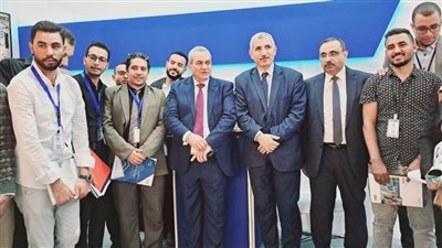 كلية التكنولوجيا والتعليم بجامعة سوهاج تشارك في المعرض والمؤتمر الدولي للنقل الذكي