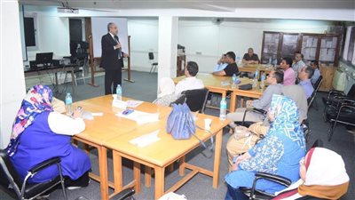 تنظيم دورة تدريبية عن الجوانب المالية والقانونية في جامعة سوهاج