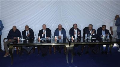 وزير النقل يلتقي أهالي كفر العلو بحلوان لتوفيق أوضاعهم