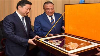 محافظ الإسكندرية يستقبل وفد مقاطعة هاينان الصينية 