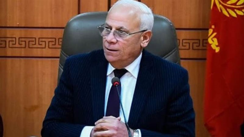 محافظ بورسعيد عادل