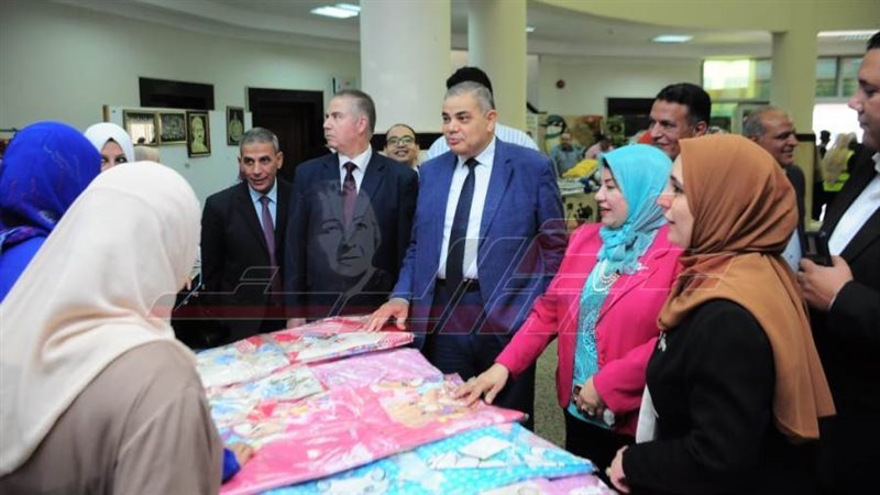 افتتاح المعرض