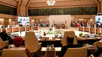 العيون مسلطة على