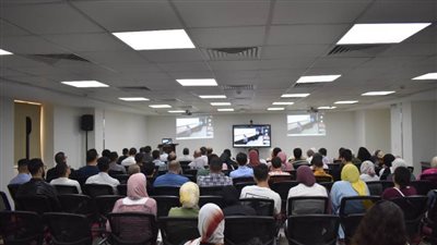 جامعة قناة السويس تعلن بدء الدراسة بمنح التدريب المكثف