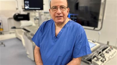 الطيب يهنئ الطبيب الأزهري ‏أول مصري وعربي يرأس الكلية الملكية للأطباء والجراحين ‏بجلاسكو‏