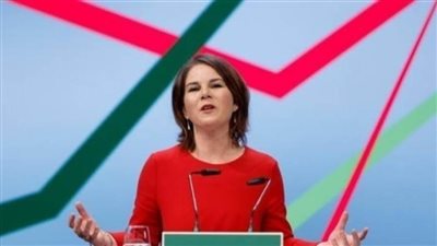 وزيرة خارجية ألمانيا: مساعداتنا لأوكرانيا ستتوسع بشكل كبير العام المقبل
