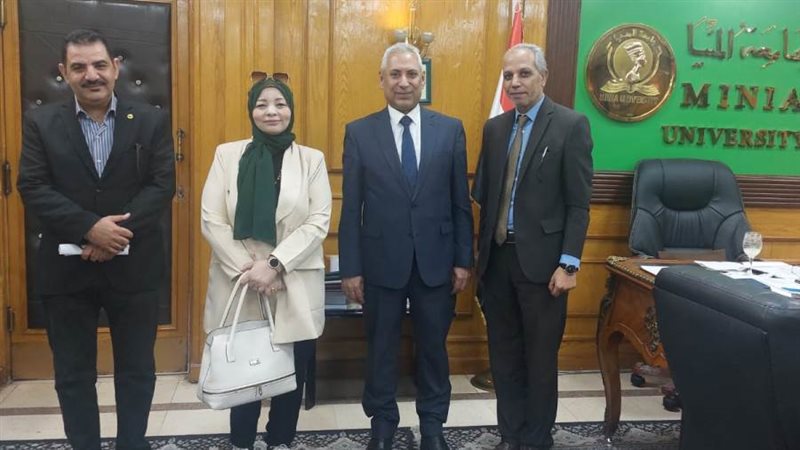 أعضاء اللجنة النقابية