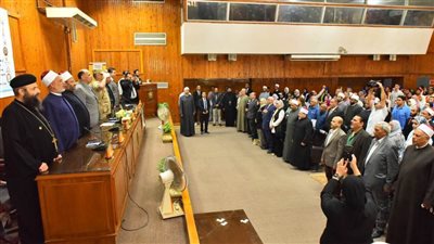 محافظ أسيوط يشهد فعاليات مؤتمر 