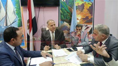 تسليم شاشات 75 بوصة لـ 10 مدارس للتعليم المجتمعي بكفر الشيخ