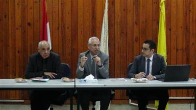 رئيس جامعة المنيا يتابع بدء تطوير نظام الوثائق الإلكترونية وفق معايير الأيزو المؤسسي والإداري