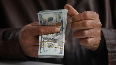 عاجل| استقرار أسعار الدولار وتغير طفيف لـ