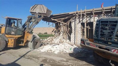 إزالة 62 حالة تعد بالبناء المخالف على الأرض الزراعية وأملاك الدولة بالمنيا