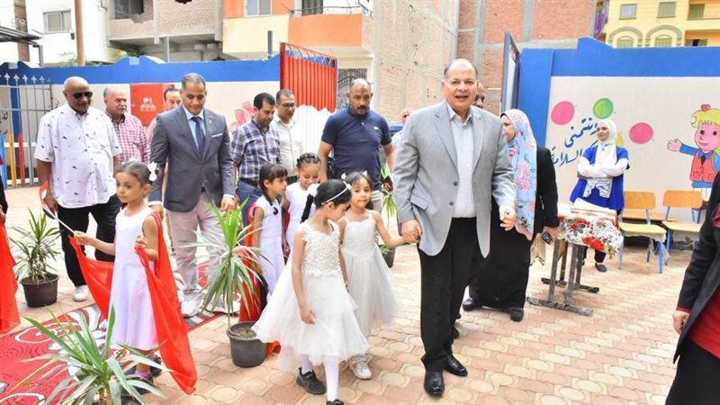 جانب من جولة المحافظ