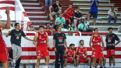 مرتبط الأهلي يفوز على الزمالك ويضمن التأهل لنصف النهائي