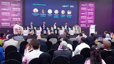خبراء أمن رقمي: القطاع المصرفي على خطى سليمة بأعمال التأمين والدفاع السيبرانية