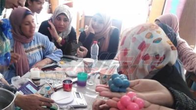ورشة تدريبية على صناعة الشموع لعضوات أندية الفتاة بشباب كفر الشيخ 