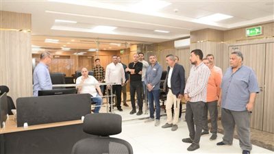 محافظ أسيوط يتابع تجهيزات مركز السيطرة الموحد للشبكة الوطنية للطوارئ والسلامة