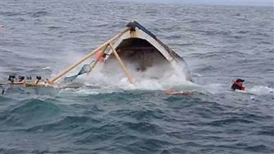  مصرع طفلة وفقدان 8 أشخاص بعد غرق قارب قبالة جزيرة لامبيدوزا الإيطالية