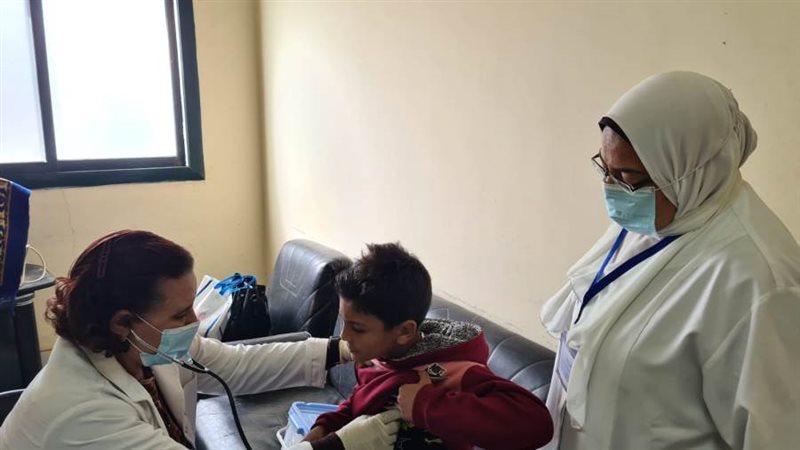 الكشف على ١٠٤٣ مواطنا