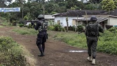 عاجل.. مسلحون يقتلون تسعة أشخاص بغارة على سوق في غرب الكاميرون