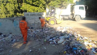 رفع 490 طن مخلفات وتسوية وتمهيد طرق خلال حملات نظافة بأربعة مراكز بأسيوط 