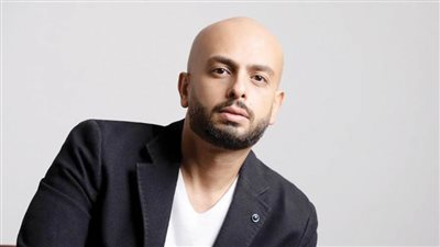 أحمد مراد: انتهيت من كتابة سيناريو موسم صيد الغزلان